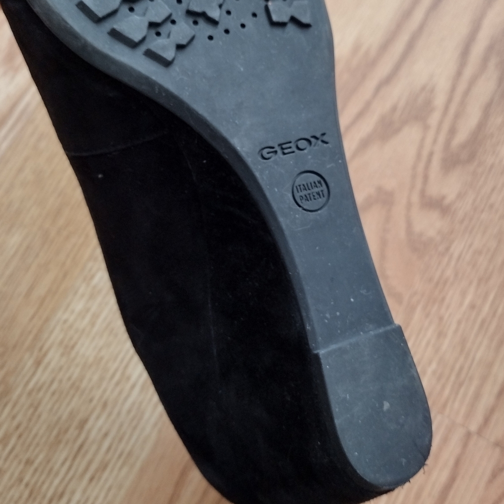 GEOX Elegant Black and Green Suede Women's Shoes - Picture 7 of 9